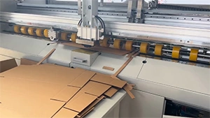 Ranuradora para separadores de cartón