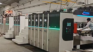 Línea flexográfica de alta definición a 5 colores, con ranurado y troquelado rotativo para cliente en Túnez