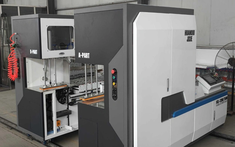 Máquina flejadora para cartón corrugado